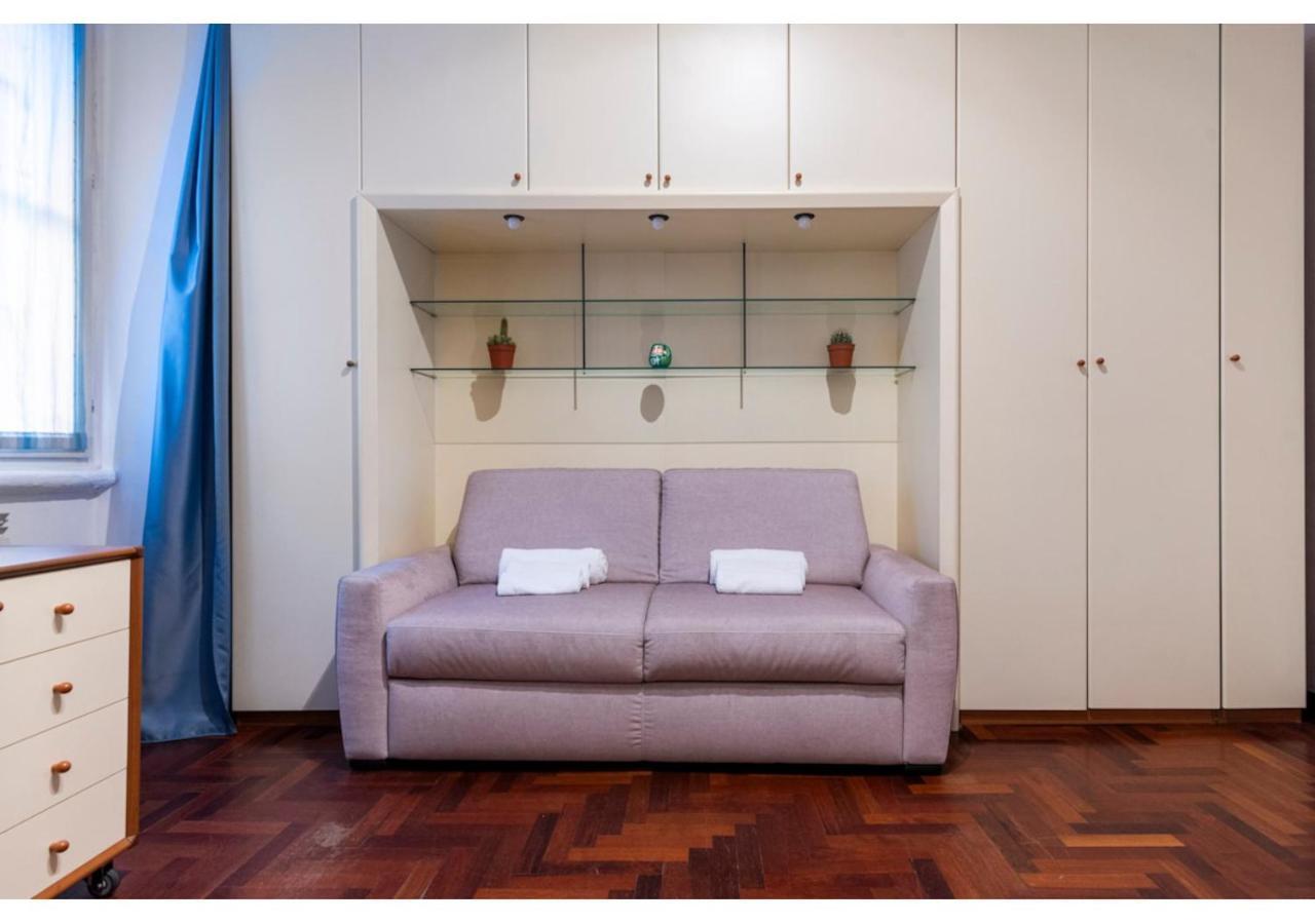 Stayeasy Moscova Studio - Brera & Downtown Walking Милано Екстериор снимка