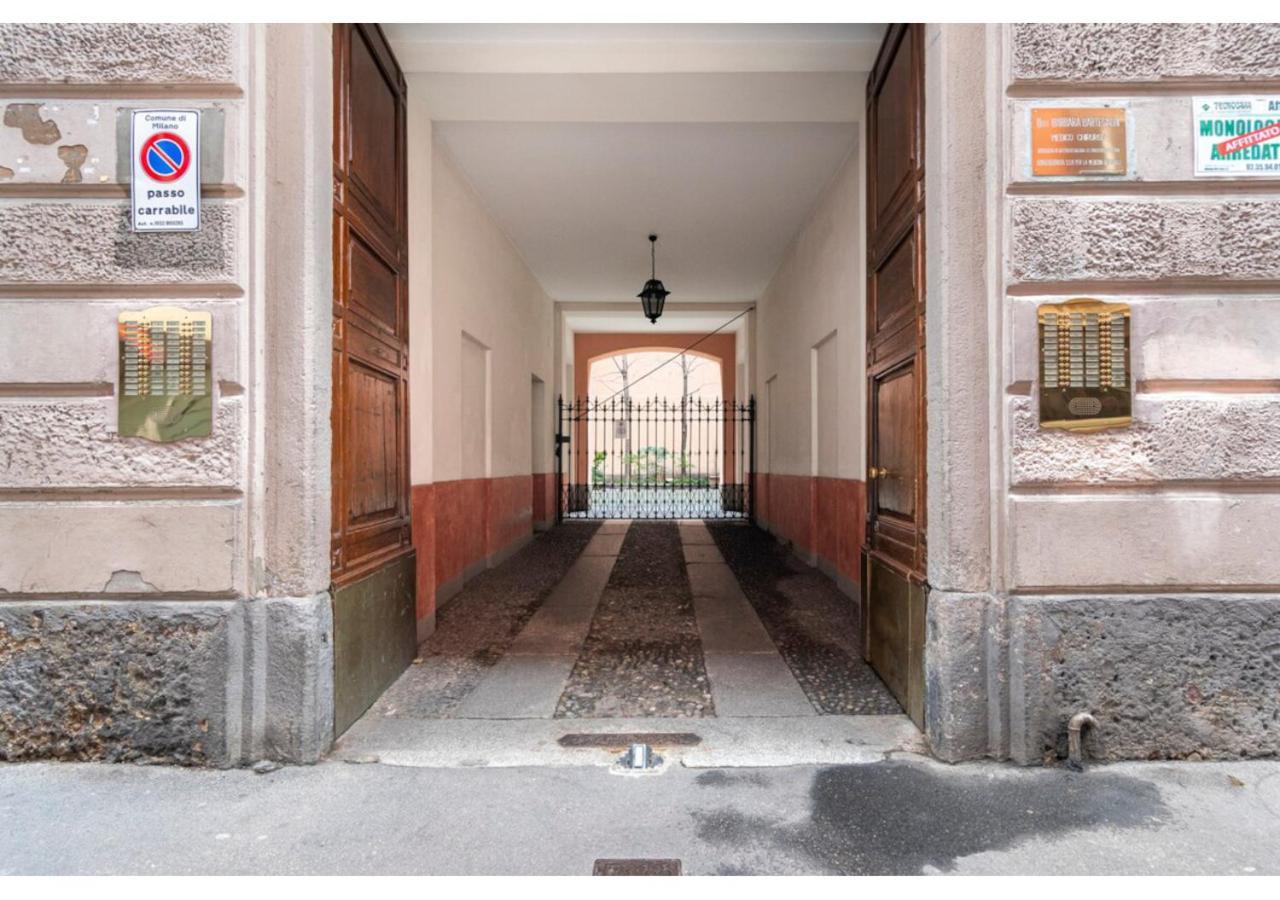 Stayeasy Moscova Studio - Brera & Downtown Walking Милано Екстериор снимка
